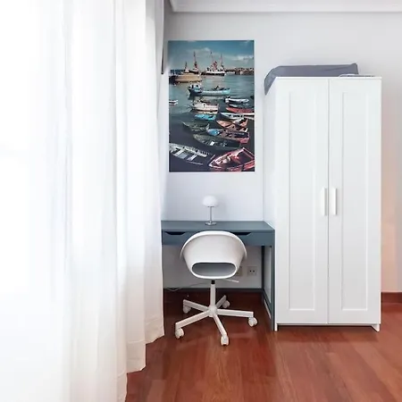 Acogedor Piso En .parking Privado * Santurtzi