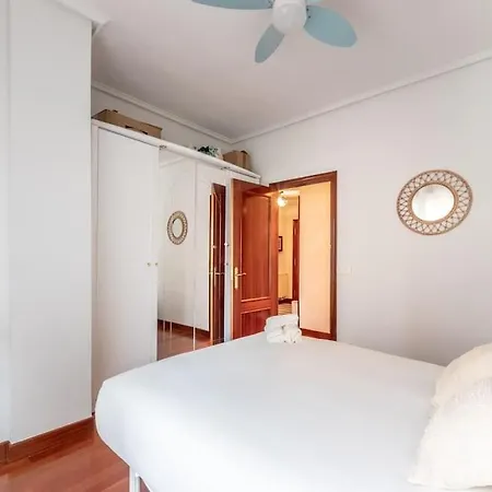 Acogedor Piso En .parking Privado * Santurtzi