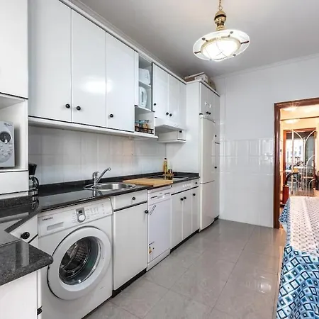 Acogedor Piso En .parking Privado Appartement Santurtzi