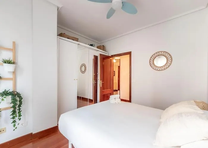 Acogedor Piso En .parking Privado * Santurtzi