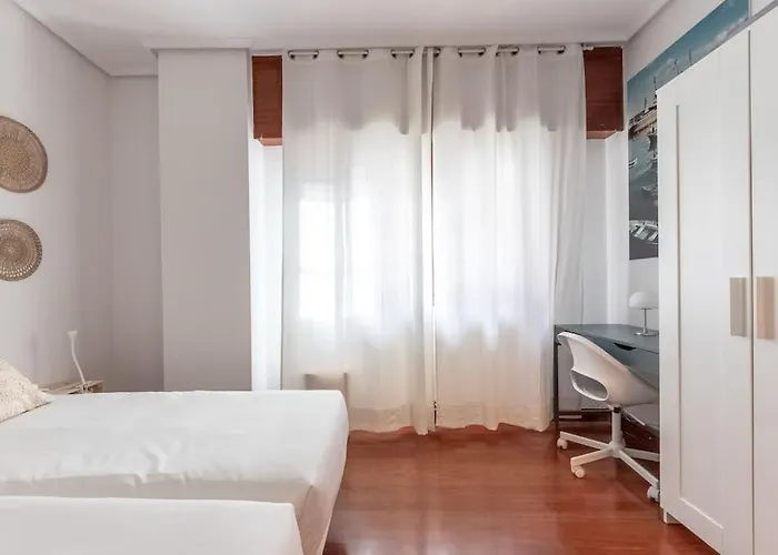 Acogedor Piso En .parking Privado Apartment