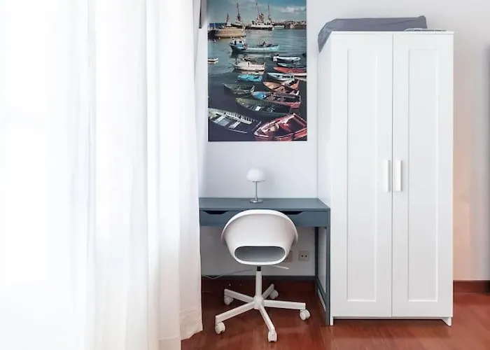 Acogedor Piso En .parking Privado * Santurtzi