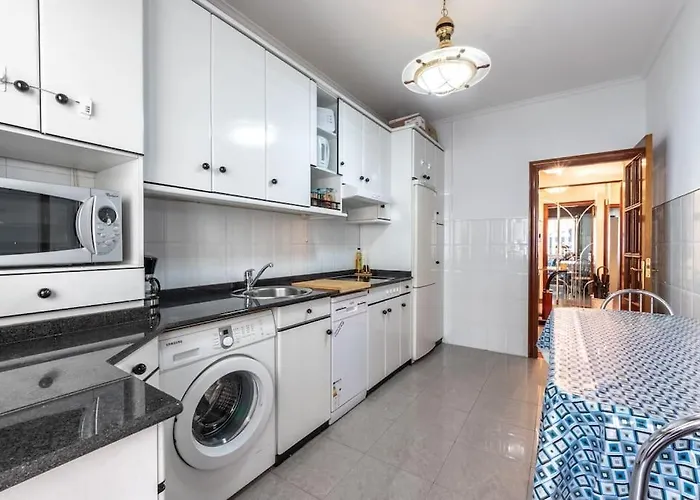 Acogedor Piso En .parking Privado Apartment Santurtzi