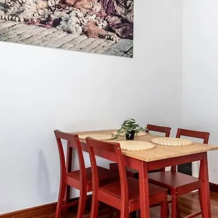 Acogedor Piso En .parking Privado Διαμέρισμα *